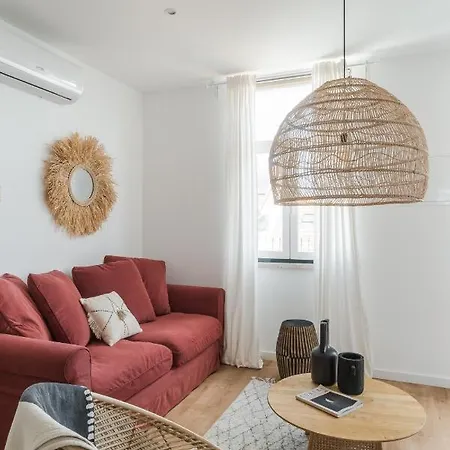 شقة Casa Boma - Sunny With Private Balcony And Panoramic Bridge View - Ajuda I